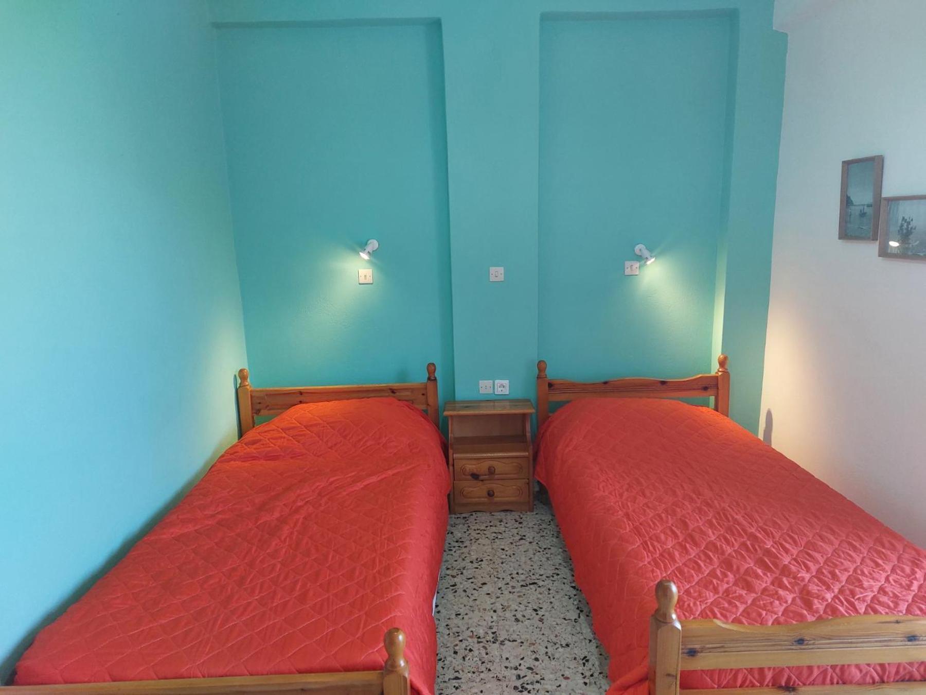 Koukos Hotell Agia Theodoti Exteriör bild