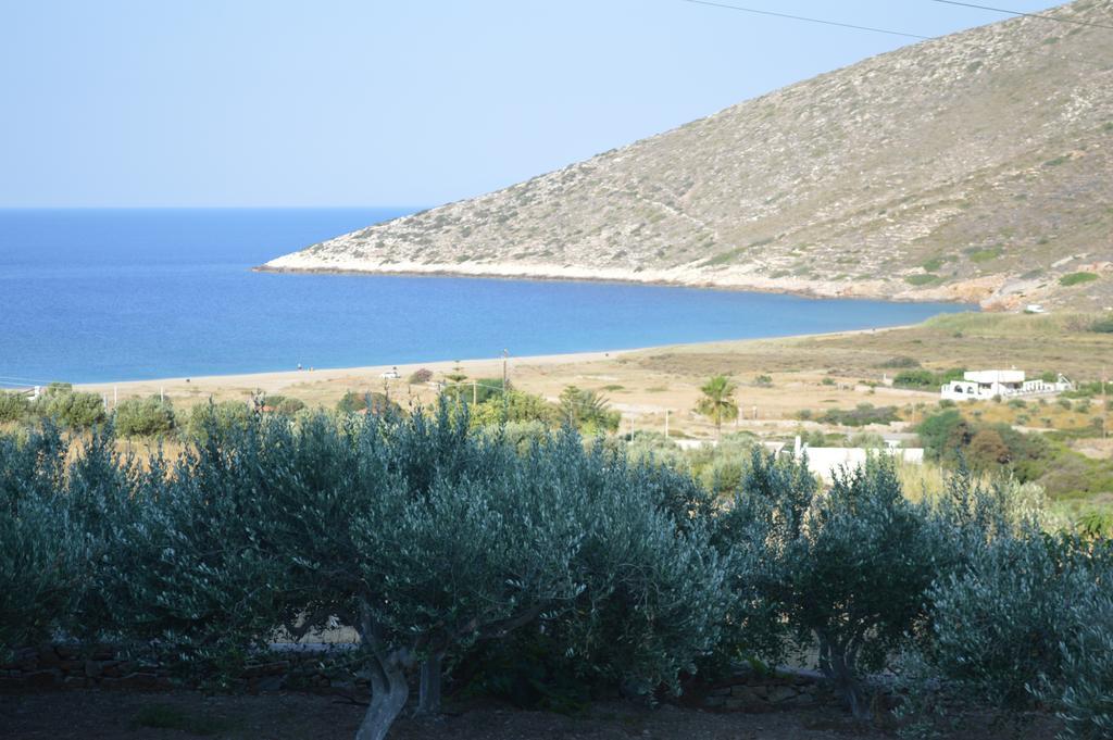 Koukos Hotell Agia Theodoti Exteriör bild